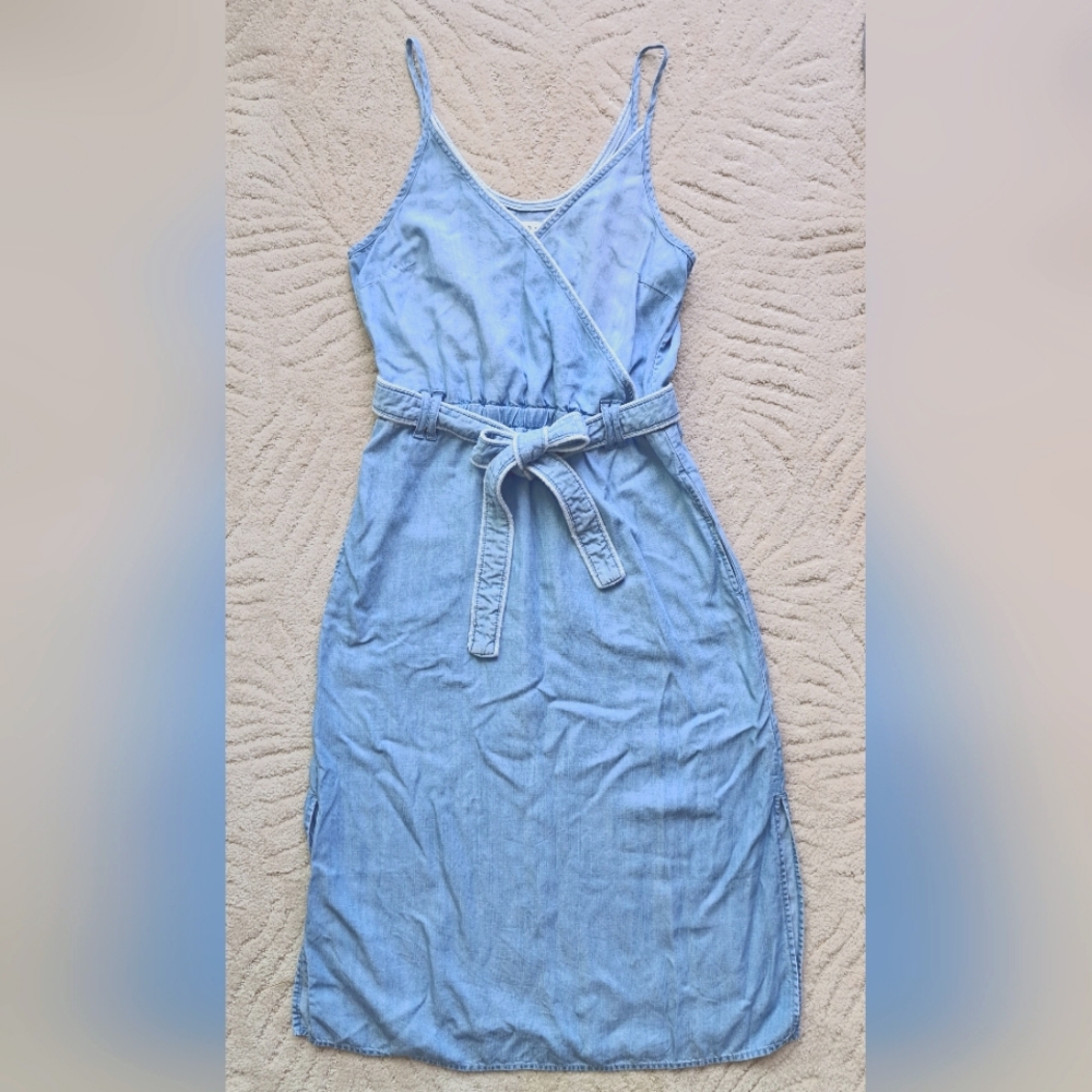 Stone and Cloth by Anthropologie Surplice-front Supersoft Chambray Midi Dress XS - Picture 6 of 12